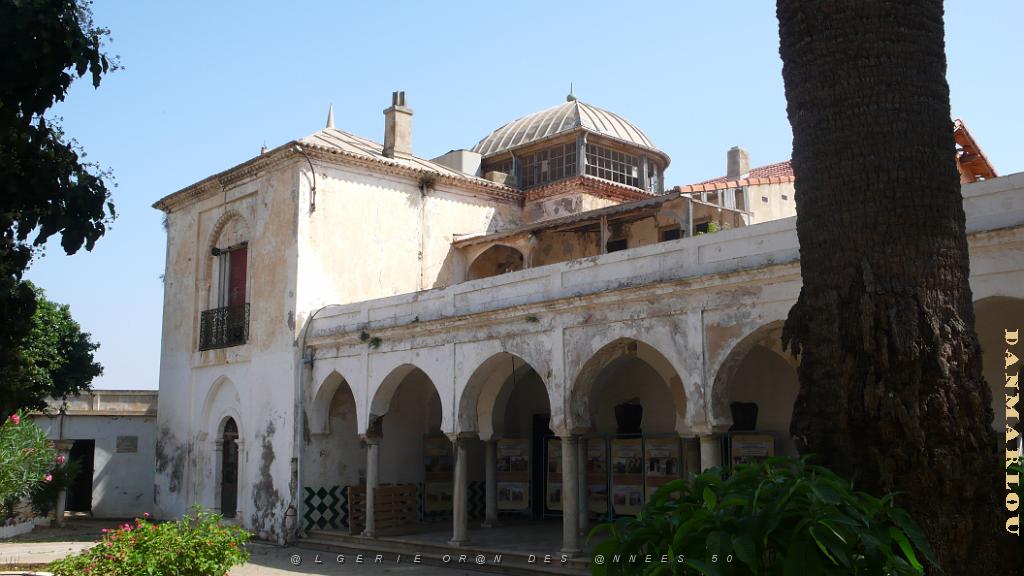 P1150387 Le Palais du Bey.JPG